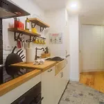 4br Terrace - - Tram 28