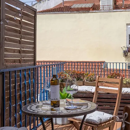 4br Terrace - - Tram 28